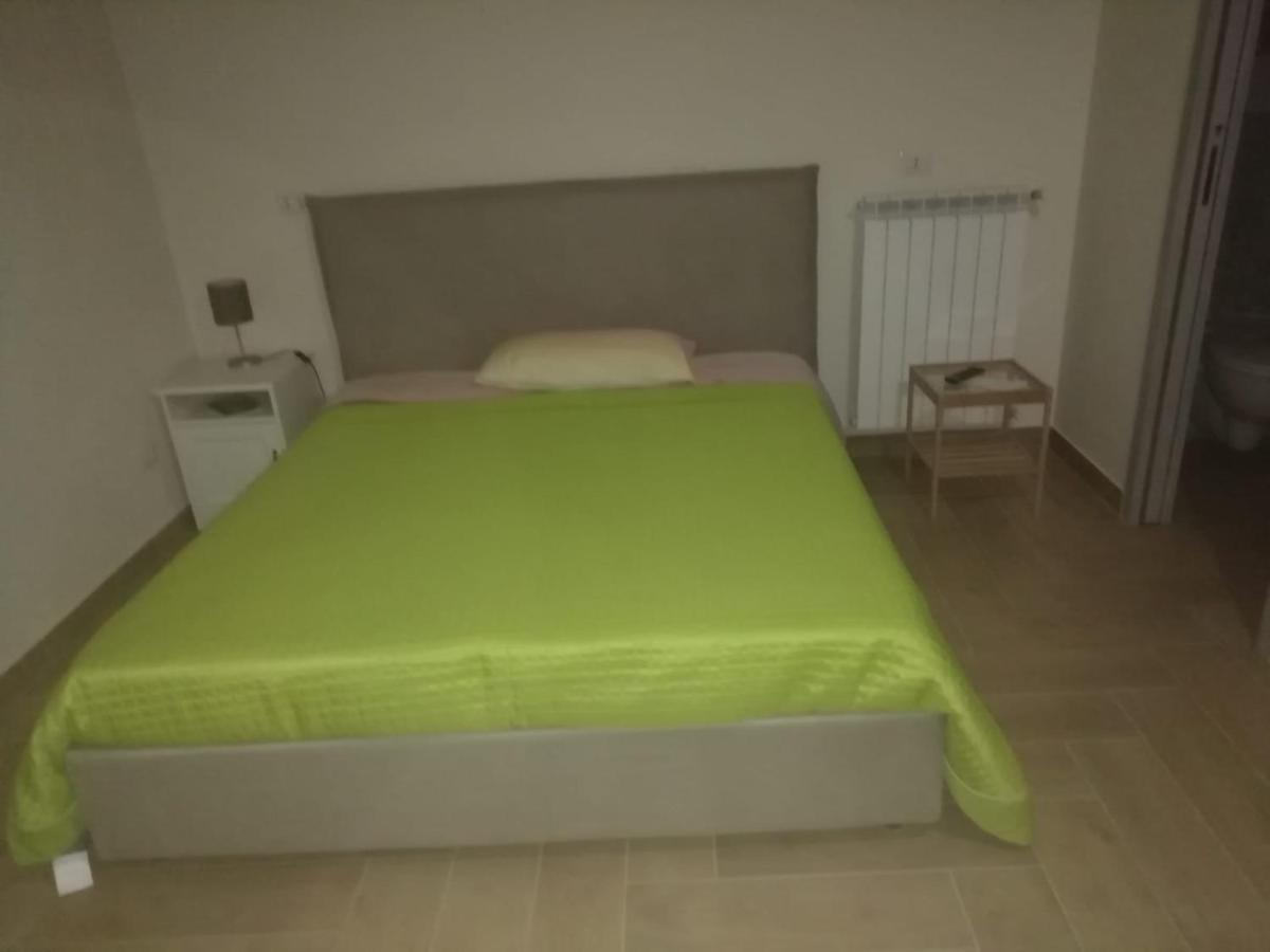 Bed and Breakfast Al Castello Веноза Экстерьер фото